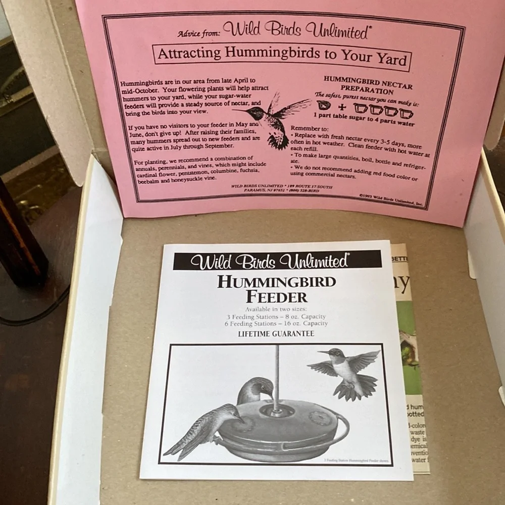Lot Of Hummingbird Feeder And Nectar Fortress Ant Repellent NWT